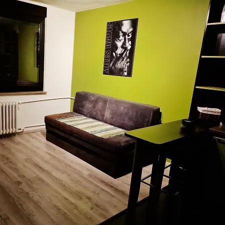 Urban Grbavica - *